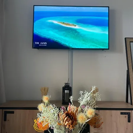 By By By Neptune Apartmán